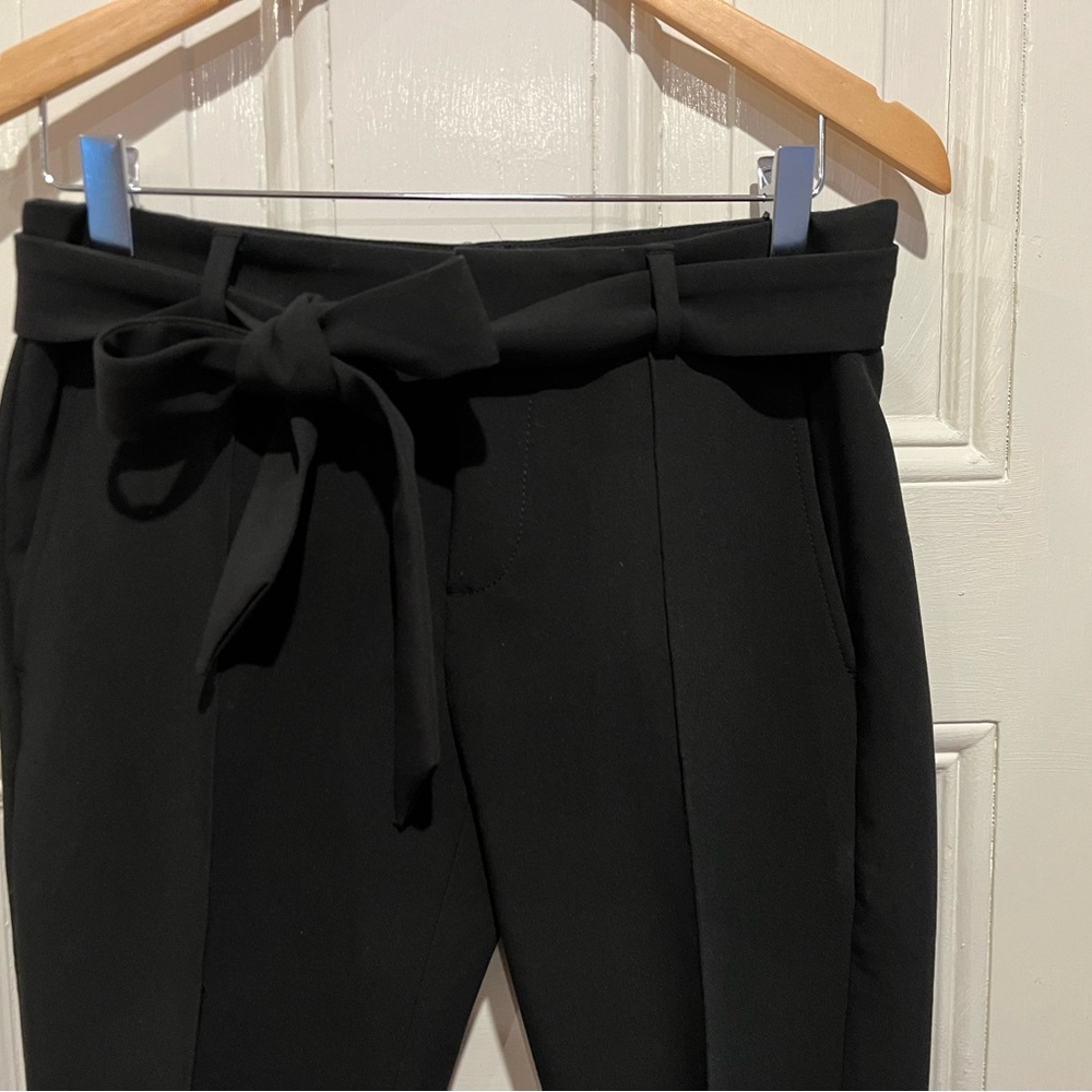 Banana Republic Black Logan Pants With Tie Belt - NWOT - Size 0 - Stitched Seam